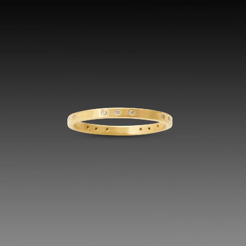 men’s gold signet ring -Diamond Trio Repeat Band