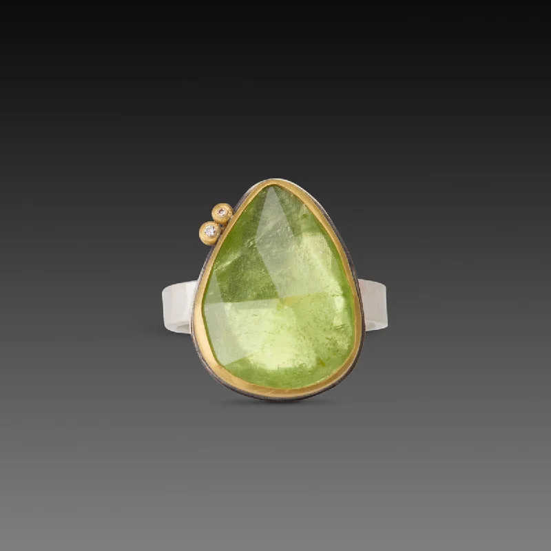 vintage gold signet ring -Light Green Tourmaline Ring