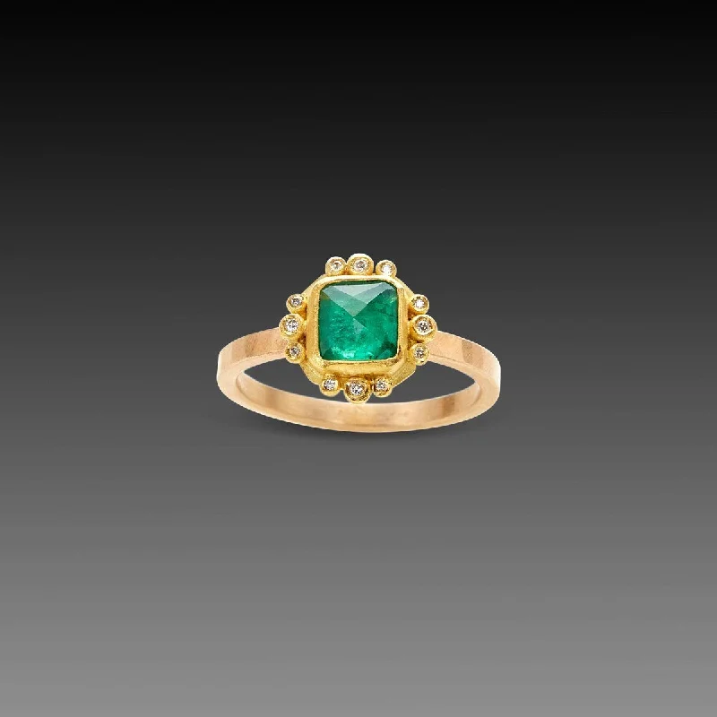 art deco style ring -Square Emerald Ring With Diamond Trios