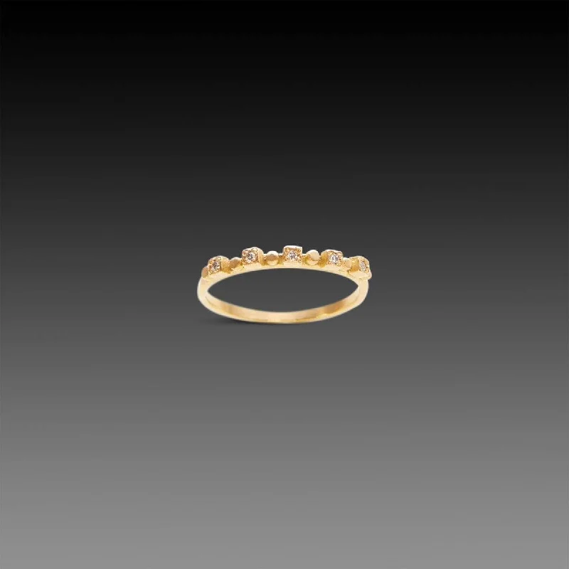 luxury platinum wedding band -Squared Diamond Band