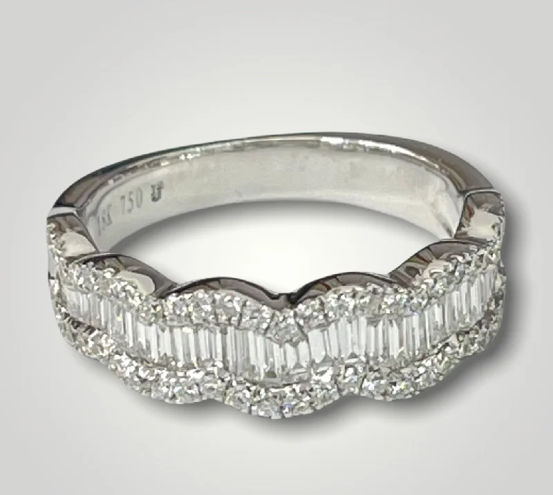 twisted band wedding ring -Single Row Baguettes Diamond Wavy Ring 18kt White Gold