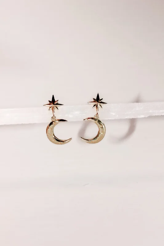 heart-shaped stud earrings -CRESCENT MOON TRAILS